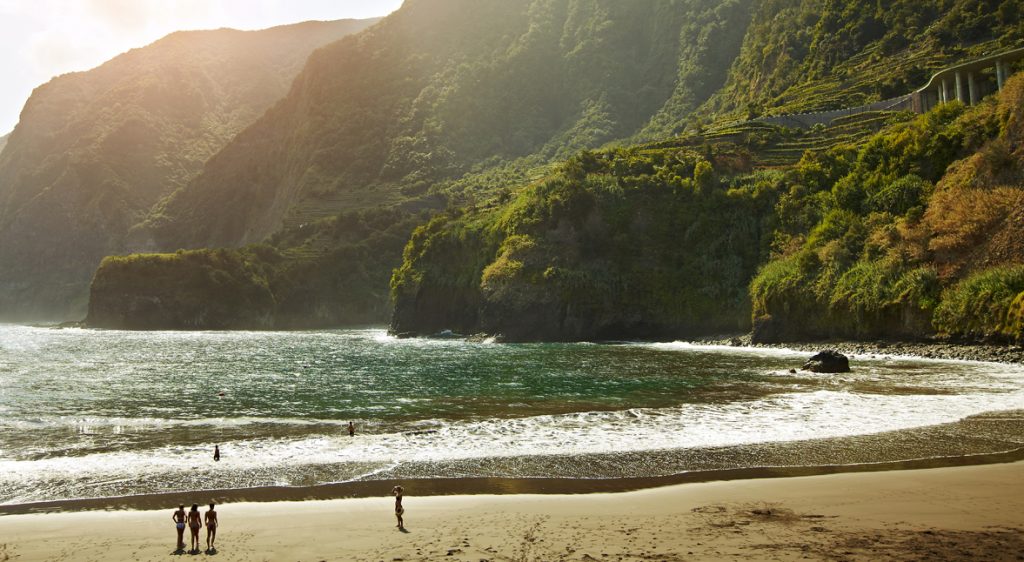 Strand von Seixal, Madeira